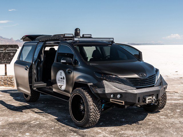 minivans_1235487-640x480.jpg