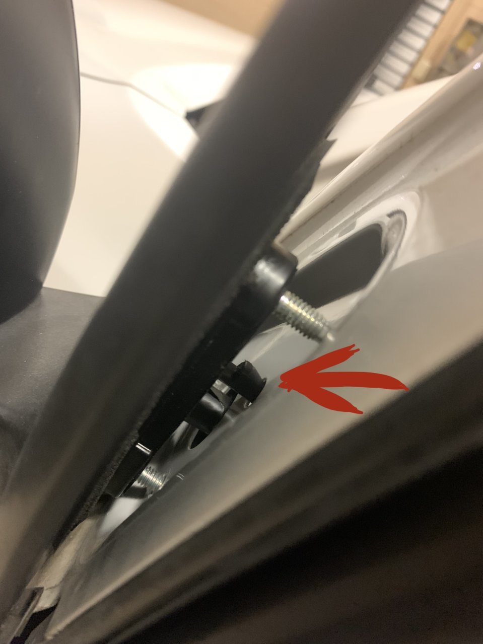 mirror clip.jpg
