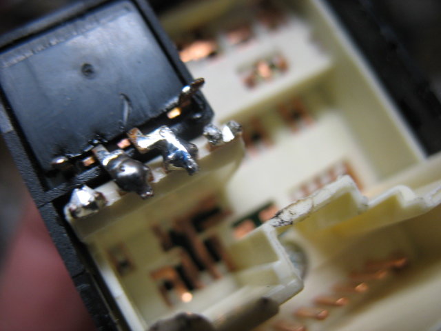 Mirror Switch Mod (11).jpg