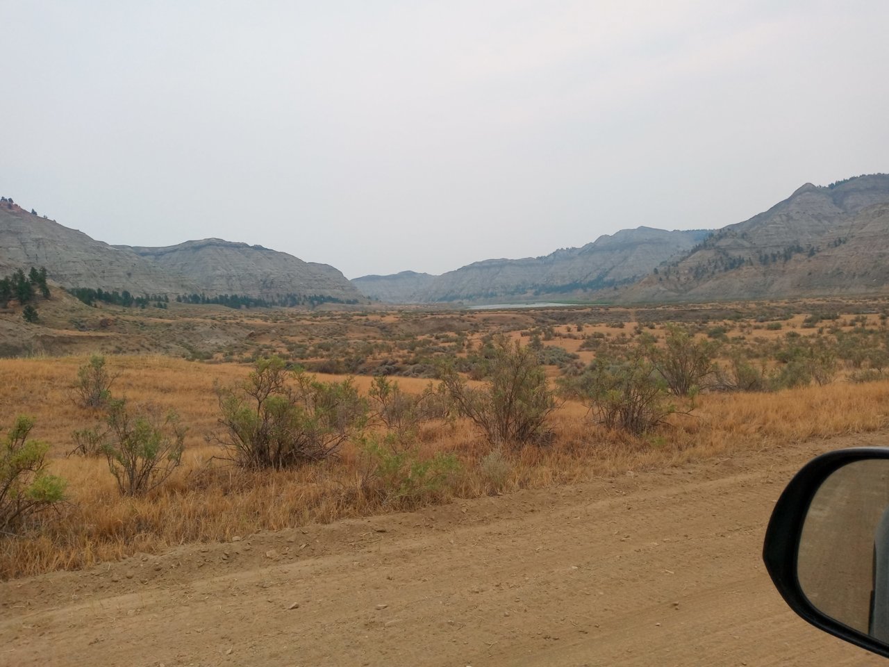 Missouri river canyon.jpg