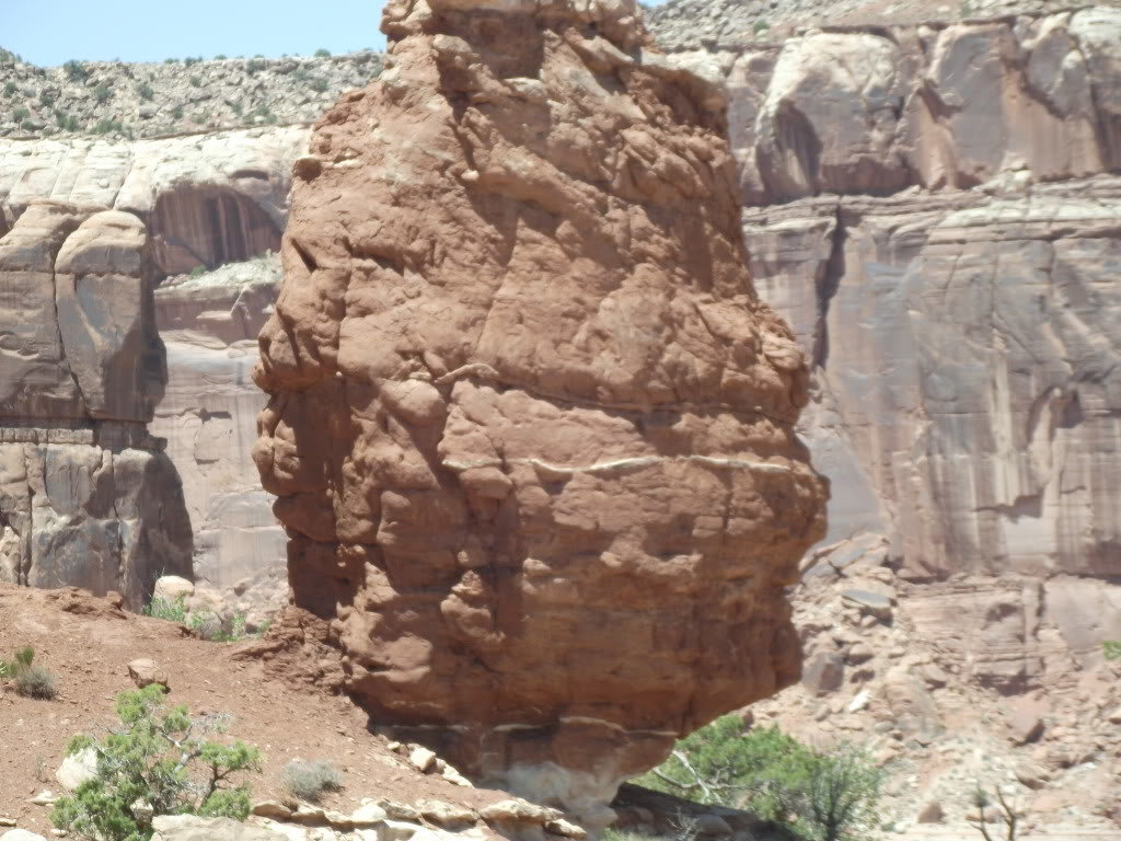 MOAB2012212_b1b50c4ee5714c4ac2e77c4fc045f78ed6feff56.jpg