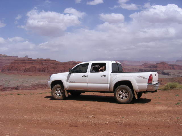 MoabSpring2007112_b79a9e7c5d5a472b71052e1f9aa0d8de6ff968e0.jpg