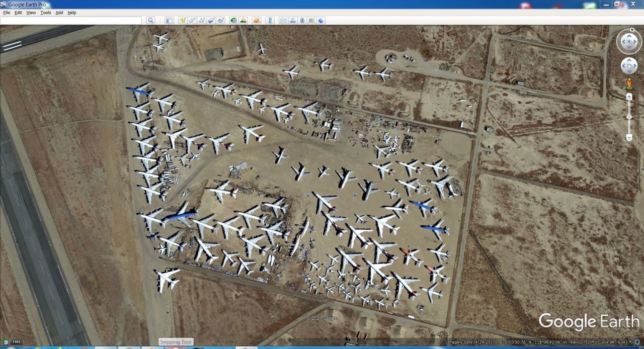 Mojave junkyard02.jpg
