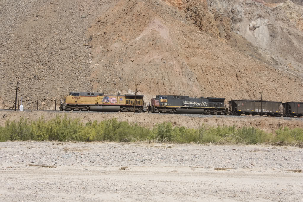 Mojave-Run_09162011_059_cd2eadb8e1129b09783b418b6151f55bb0f1c123.jpg