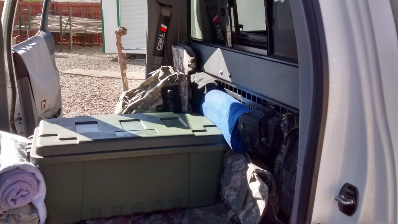 molle panel-200409_09;32;30.jpg