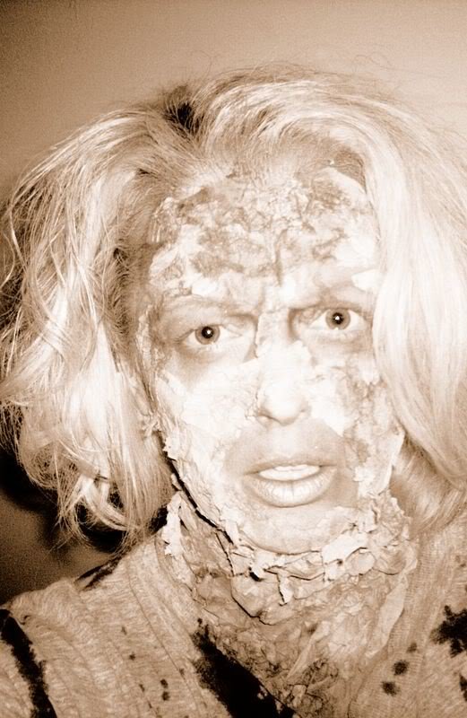 MOMHALLOWEEN_1e589d3b3a4a3c89586f7e1c4ae41dad40e403e2.jpg