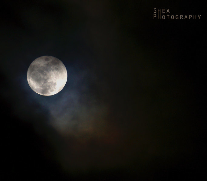 Moon_1.jpg