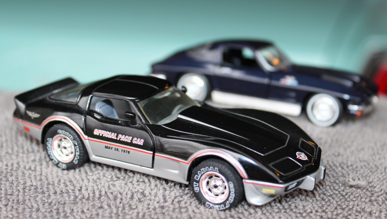 MORE CARS 077.jpg
