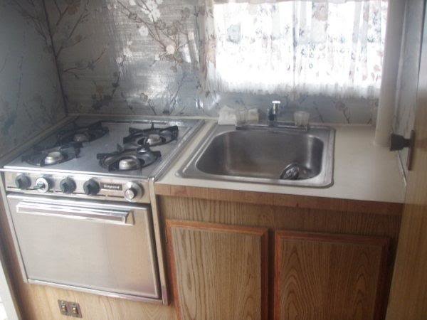 Motorhome4_53951bc2d987958135012dd7c5cd5519f5d95677.jpg