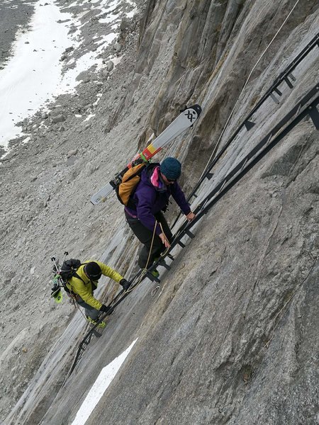 MountainHub_f5b1a5e5-822d-4447-9ee1-307343cf04f5.jpg