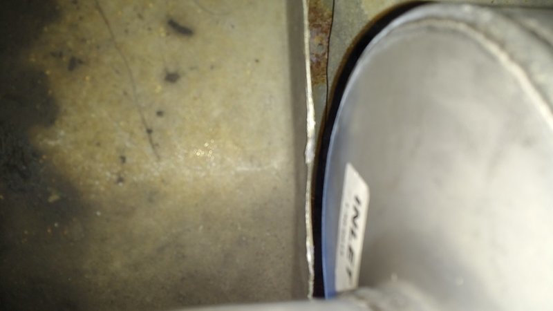 Mounted but only 1.25 inches of head pipe used.jpg
