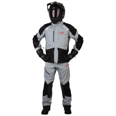 msr_23_gea_voy_adv-gry-1.jpg