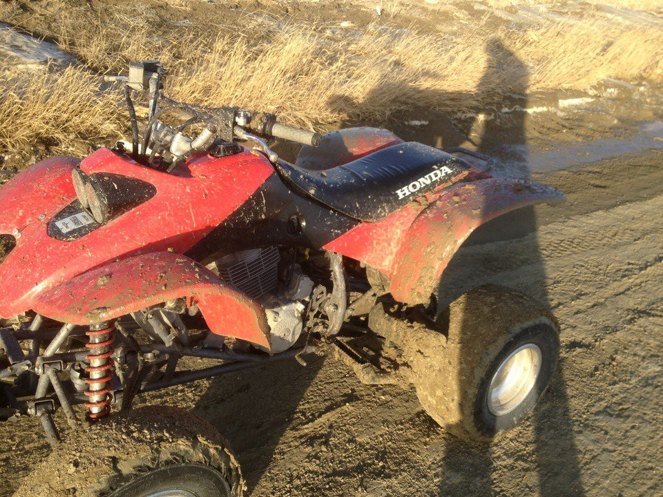muddyHonda_bd72b73cdf85502375cc73e172d888f2493b43bf.jpg