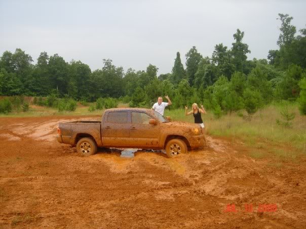 mudtruck2_683a42ea90df11bb56a40ac07b8ea6b7cdc50214.jpg