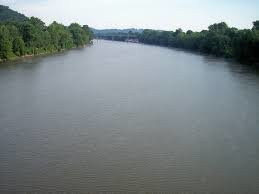 Muskingum_River_Marietta_1e5cd7ed8bb0ef9aa6554873516ac41d245d88ff.jpg