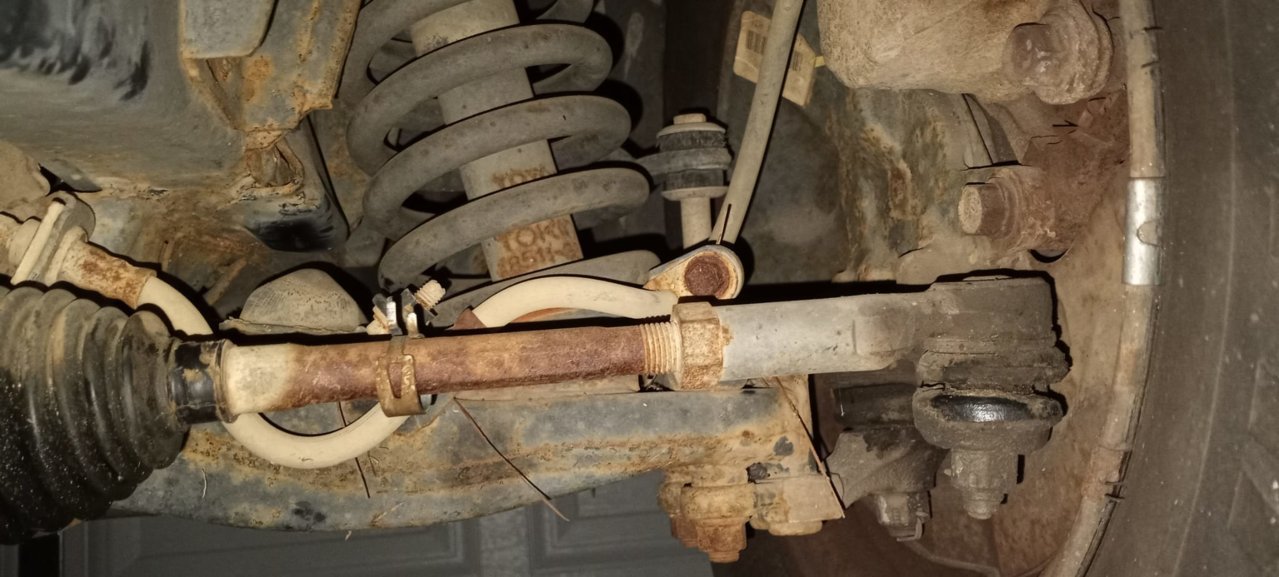 my rap and outer tie rod.jpg