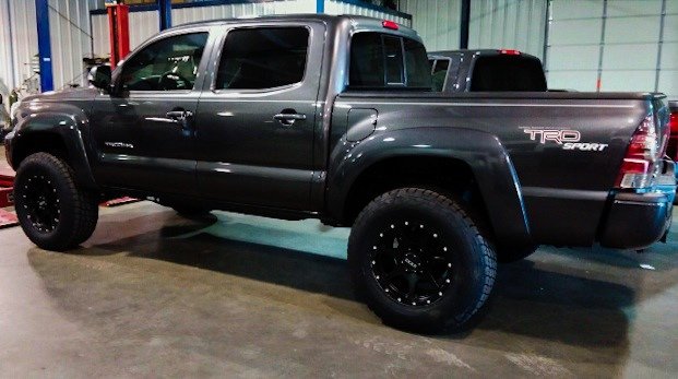 My tacoma after lift and wheels.jpg