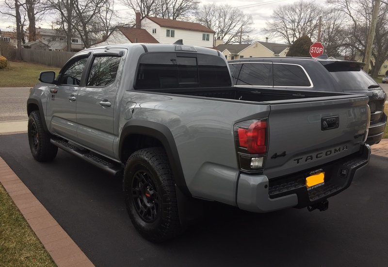 my tacoma1_LI.jpg