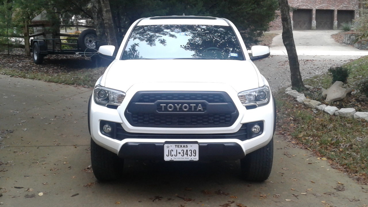 my trd pro grille 1.jpg