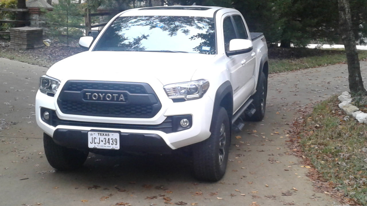 my trd pro grille 2.jpg
