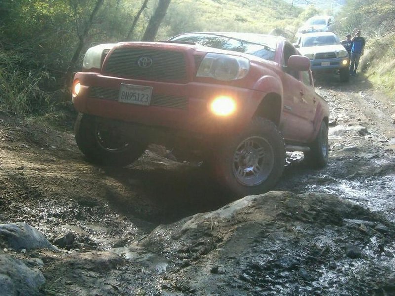 My truck flexing.jpg