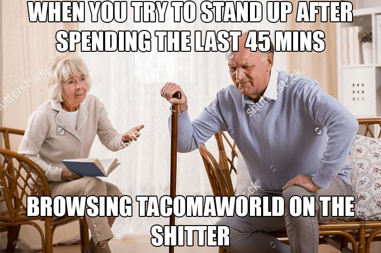 MYKNEES.png