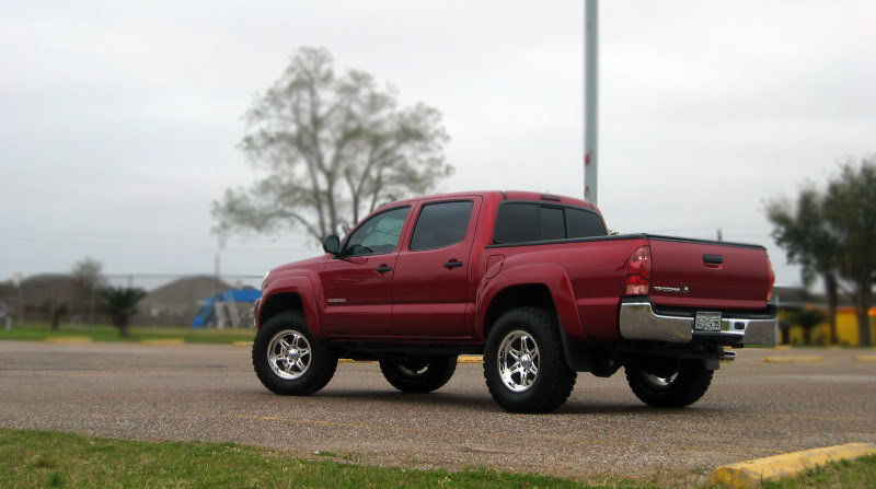 mytruckwithnostepsatpark3_e1f8911ce00e59d1055d2a9b210e6cb474a7fd0c.jpg
