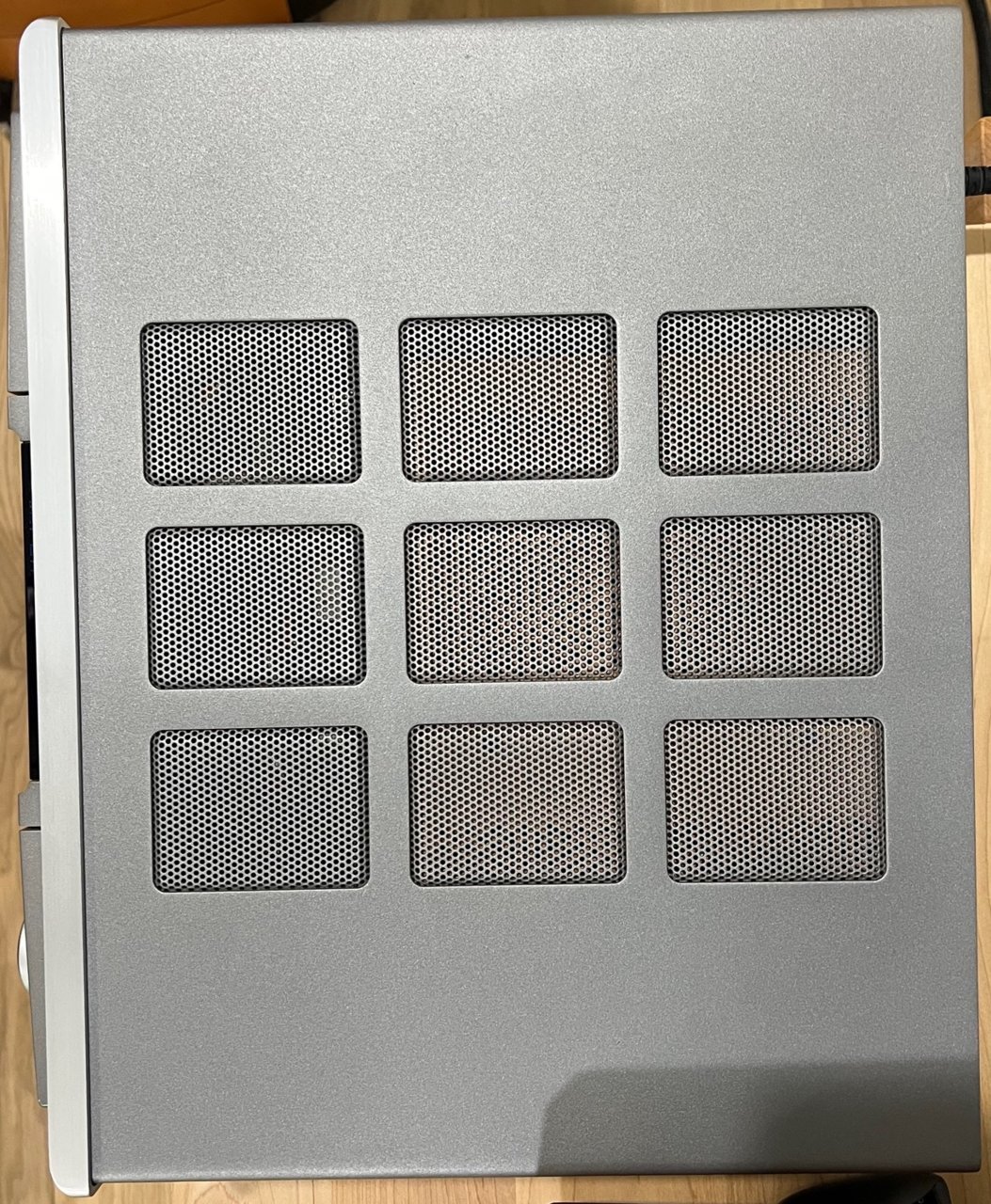 NAD M15HD top.jpg