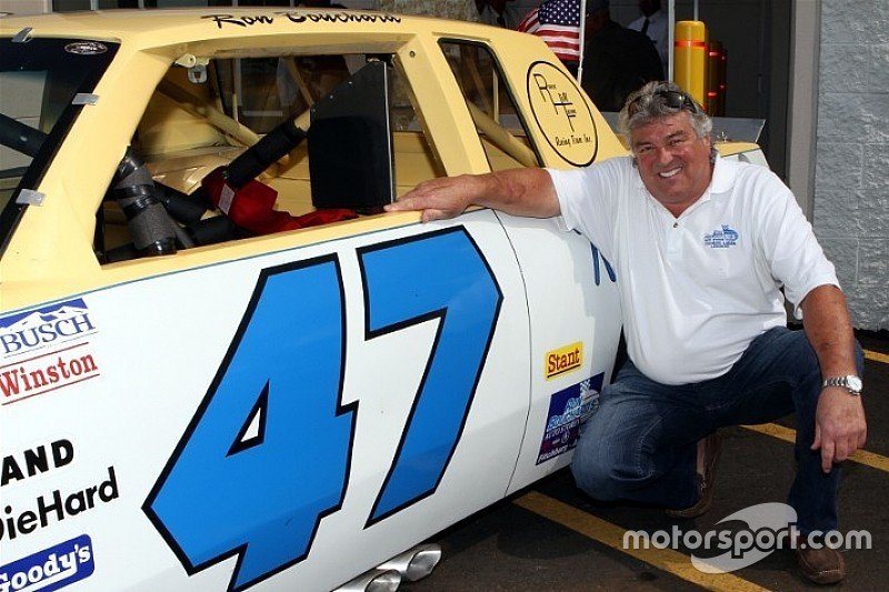 nascar-cup-ron-bouchard.jpg