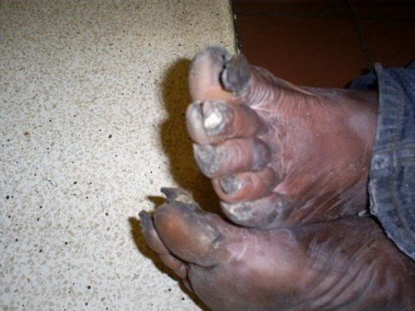Nastyfeet_9438b0c5b449d4a31bb198dacf3e03db85500c51.jpg
