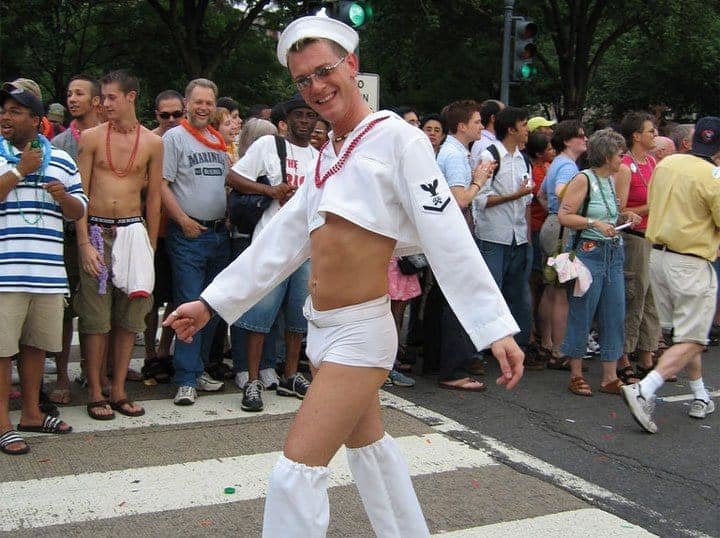 navysailor.jpg
