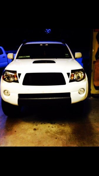 new grille headlights.jpg