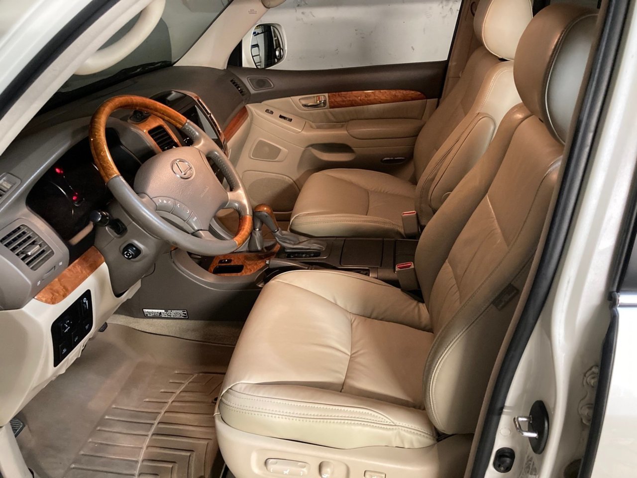 new-seat-jpg_e27e01a0dbf64d937377c268195ff7ef3383ced6.jpg