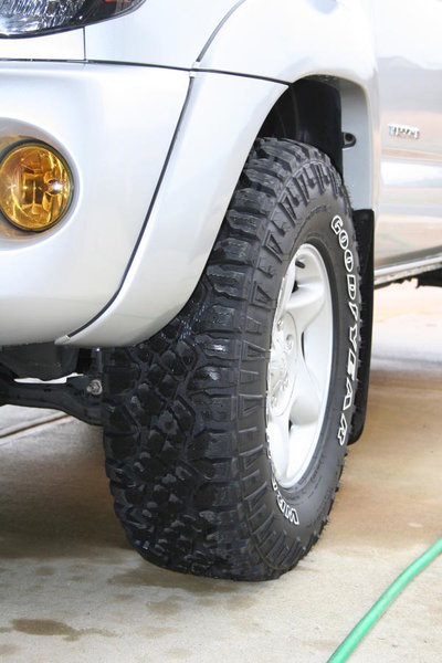 new tires 003.jpg