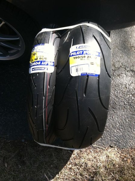 New Tires FZ1_ 4_2014.jpg