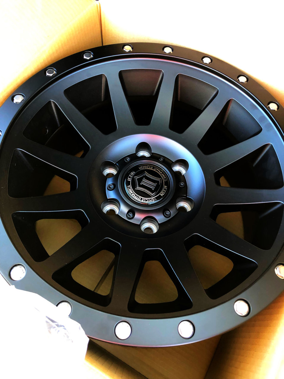 new wheel black.jpg