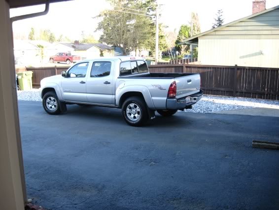 New_Truckn4_496ebeac5f3e0b117088bc64029e7f4dc7622f16.jpg