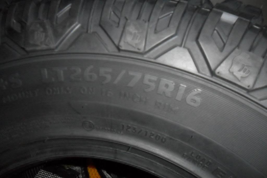 newtires005_76124b27b602823ca32e522e0509133c4a9bf3a5.jpg