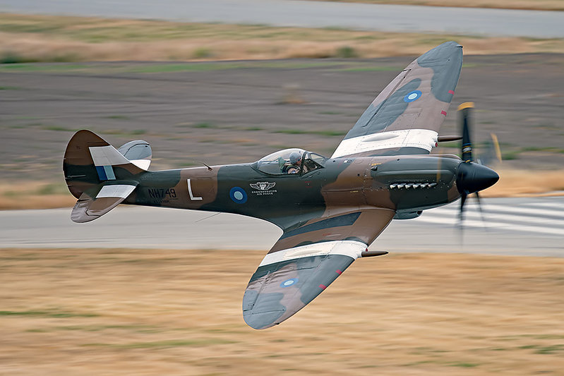 NH749-Spitfire-Mk.14-NX749DP.jpg