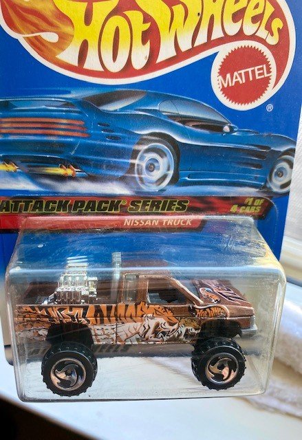 NISSAN TRUCK HOT WHEELS.jpg
