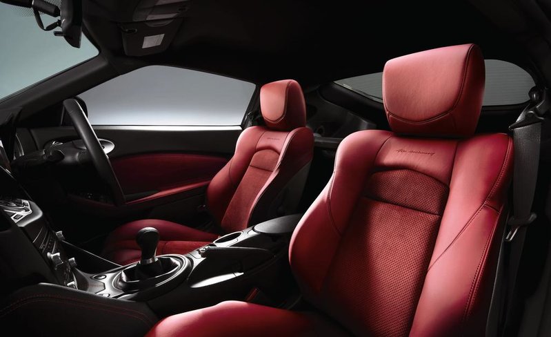 nissan_370z-40th_in1_10.jpg