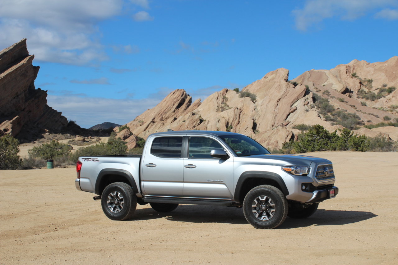 November 26, 2015. Toyota Tacoma Truck 002.jpg