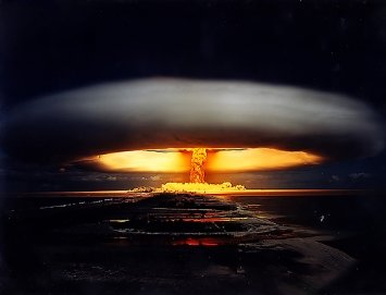nuclear_explosion_zpsb59c338a_d0344fa01fa682531900feffd82b39e17ec2620b.jpg
