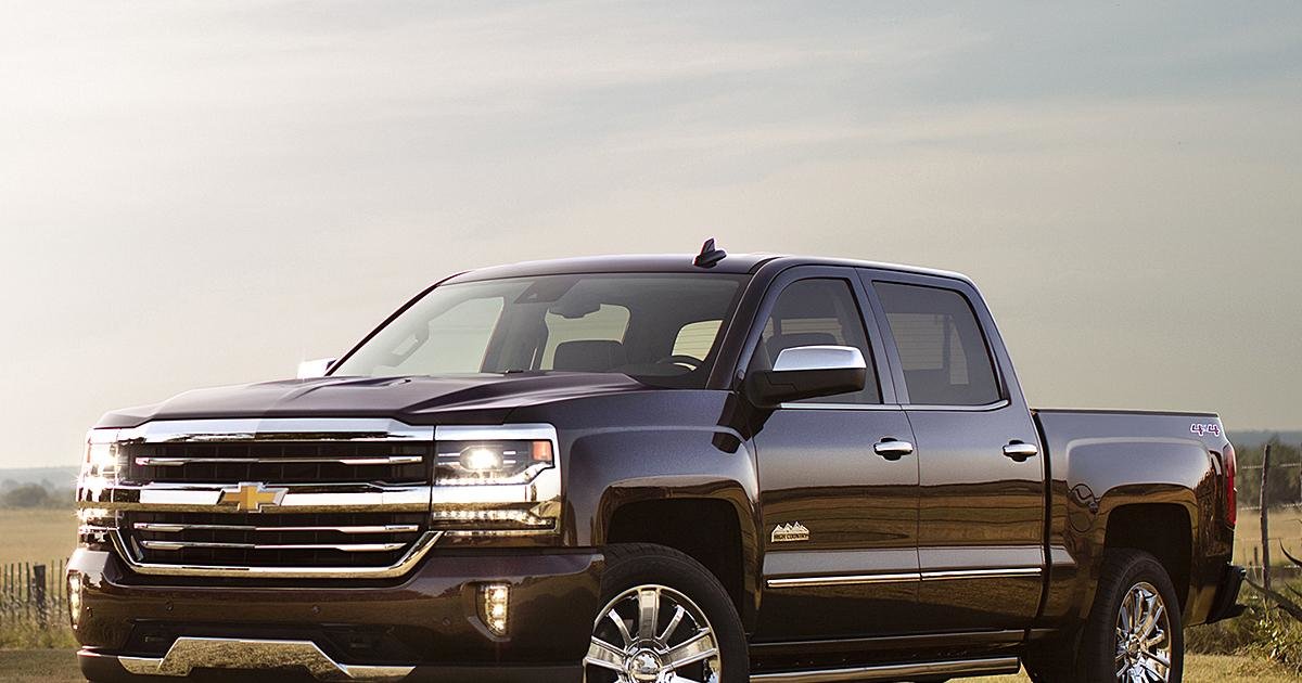 nydn-2017-chevrolet-silverado-1500-high-country-front-quarter.jpg
