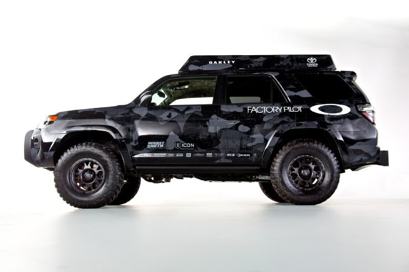 Oakley-Ultimate-Dream-Ski-Toyota-4Runner_d69eec9221a861bcc695ea3328e8b0a0d0ca6d55.jpg
