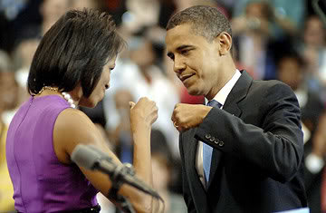 obama_fist_bump_0605_1b95e2ff08ebc35e81d454d994535c19b5ddd454.jpg