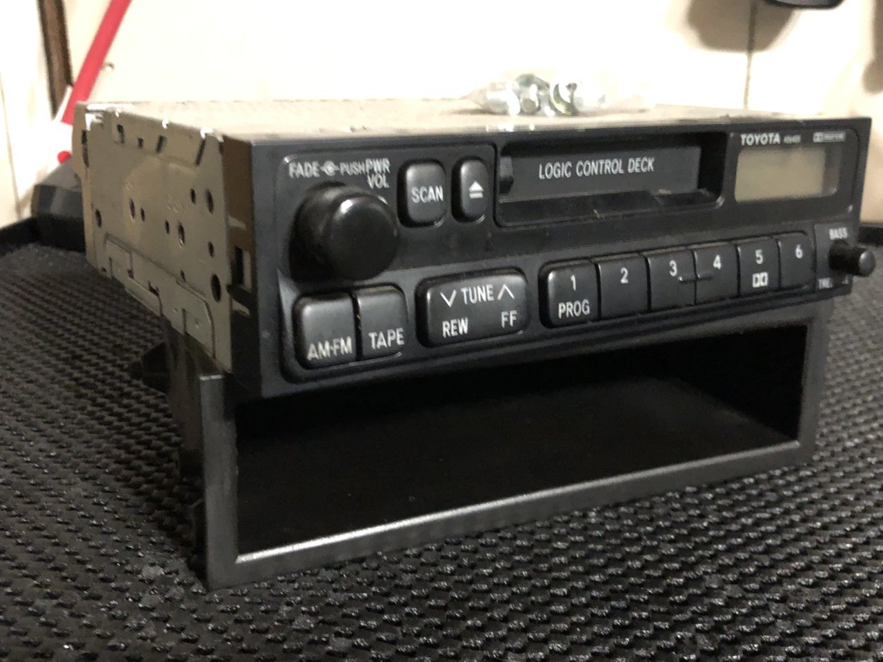 OEM radio.jpg