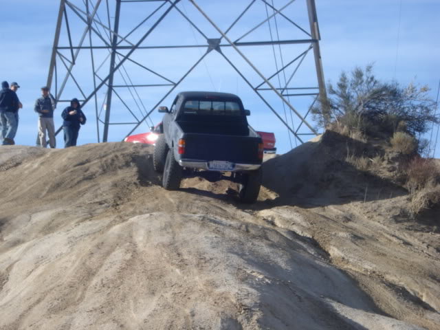 OFF151_a8e30ddc4a481748918007514b47639513d17aa2.jpg