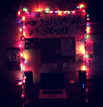 office_xmaslights2012_570024a2d67feff2dddf8df7962c1f0dd42c9780.jpg