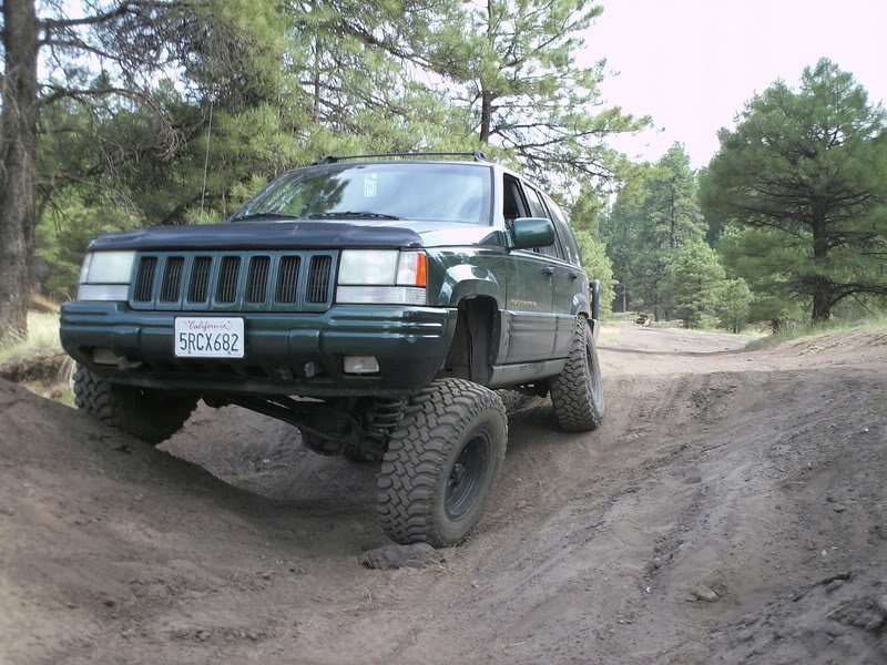 offroading004_52891bfa9fe6310c4bcad471bff8f2be26fcb20e.jpg